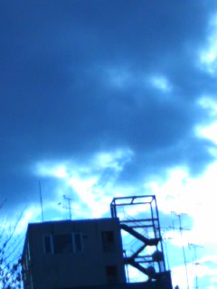 ���ɐU��Ԃ邯���